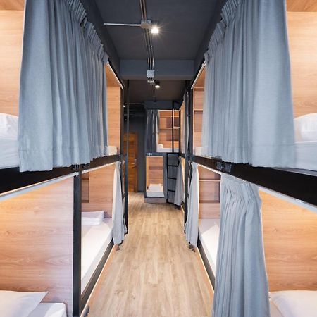 Bunkbed Hostel Makkasan Экстерьер фото