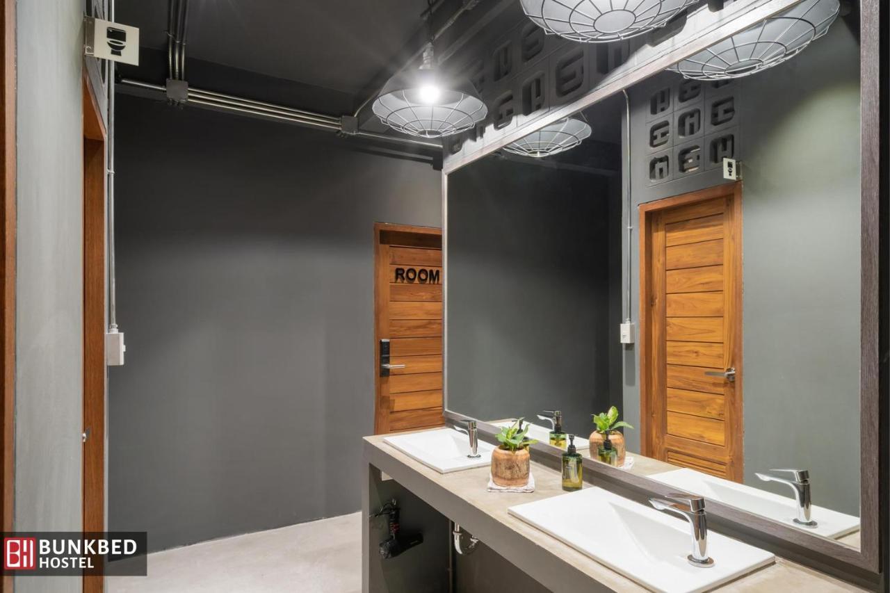 Bunkbed Hostel Makkasan Экстерьер фото