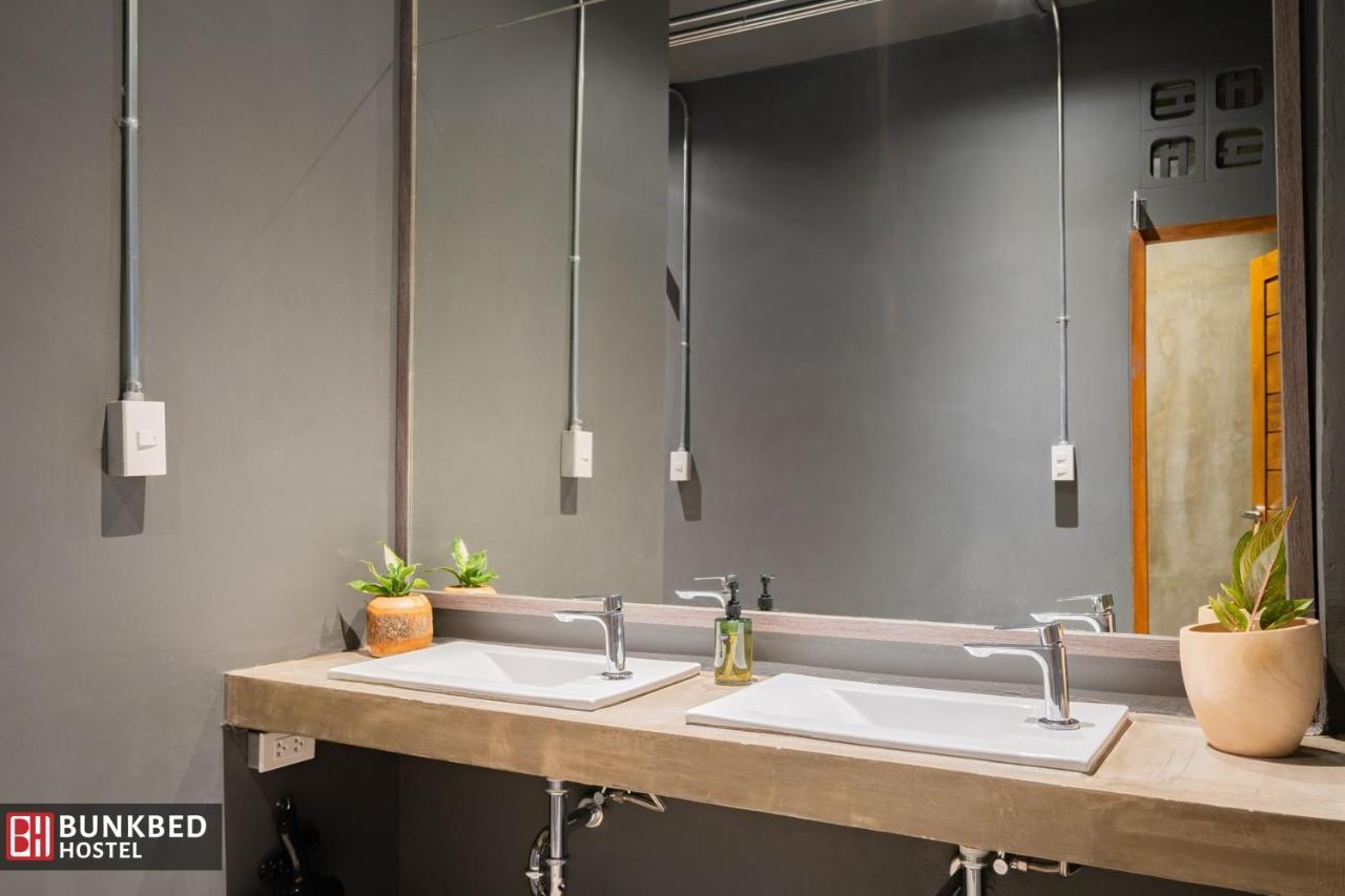 Bunkbed Hostel Makkasan Экстерьер фото